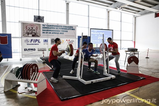 VLAD ANTONIU MUDURA - 2° SQUAT - 210 KG