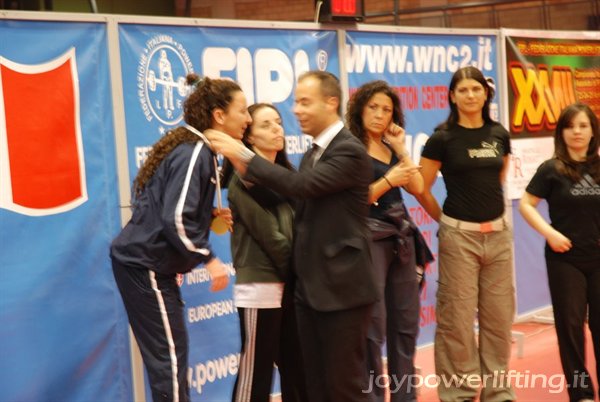 PREMIAZIONE CATEGORIA FEMMINILE -52 KG