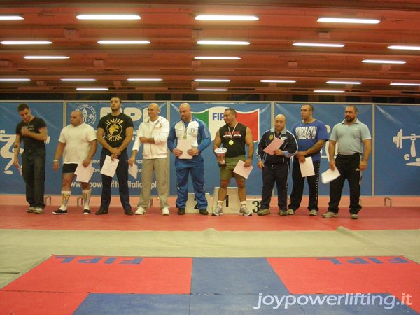 PREMIAZIONE CATEGORIA MASCHILE SENIOR +90 KG
